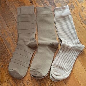 NWOT Mens Eddie Bauer Crew Socks 3 Pairs